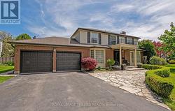 27 CHEROKEE ROAD  London North (North A), ON N6G 2N7