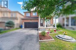 62 LOST POND CRESCENT  Whitchurch-Stouffville, ON L4A 0R4