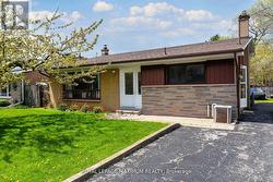 565 PINEGROVE ROAD Oakville, ON L6K 2C5