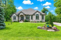 199 VICTORIA CRESCENT  Orillia, ON L3V 0J5