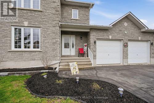 36 Frontenac Boulevard, Russell, ON 