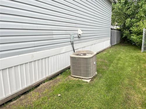17 Eagle Way, Brandon, MB 
