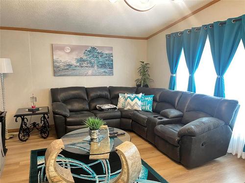 17 Eagle Way, Brandon, MB 