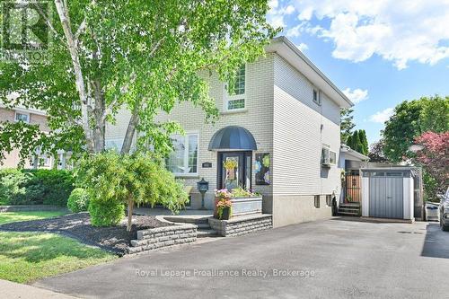 651 FRONT STREET  Quinte West (Trenton Ward), ON K8V 4R9