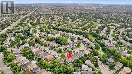 Quiet crescent - 3084 Kilbride Crescent, Mississauga, ON 
