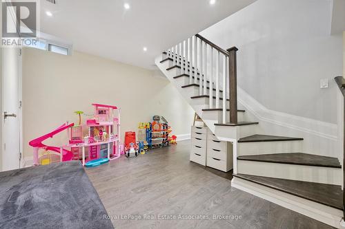 Hardwood stairs to basement - 3084 Kilbride Crescent, Mississauga, ON 