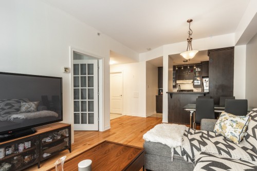Living Room - 209-825 Boul. René-Lévesque E., Montréal (Ville-Marie), QC 