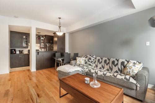 Living Room - 209-825 Boul. René-Lévesque E., Montréal (Ville-Marie), QC 