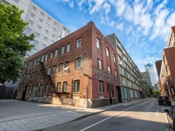 64 Rue Prince  Montréal (Ville-Marie), QC H3C 2M8