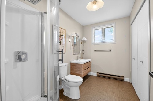 Salle de bains - 137 Rue Raphaël, Saint-Jérôme, QC 