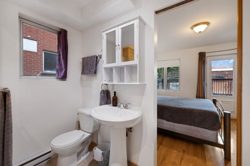 Master Bathroom - 3545 Rue Ste-Famille, Montréal (Le Plateau-Mont-Royal), QC - Indoor Photo Showing Bathroom