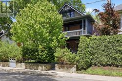 490 SUMMERHILL AVENUE Toronto, ON M4W 2E5