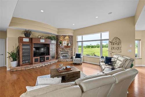 1731 Mccreary Rd, Winnipeg, MB 