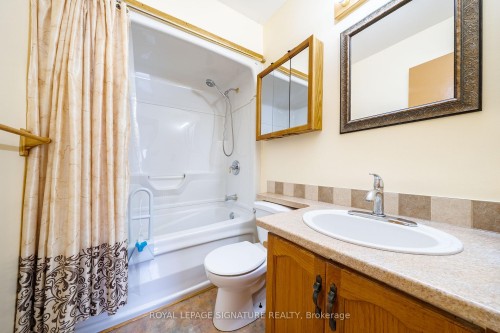 20 Mcfeeters Crescent, Clarington, ON 