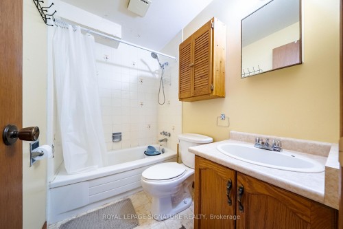 20 Mcfeeters Crescent, Clarington, ON 