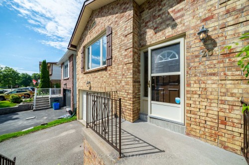 20 Mcfeeters Crescent, Clarington, ON 