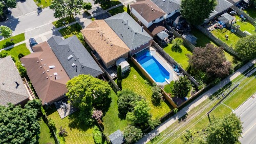 20 Mcfeeters Crescent, Clarington, ON 