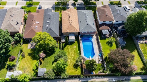 20 Mcfeeters Crescent, Clarington, ON 