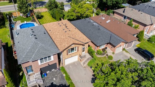 20 Mcfeeters Crescent, Clarington, ON 