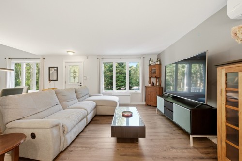 Salon - 79 Rue De La Sarre, Granby, QC - Indoor Photo Showing Living Room