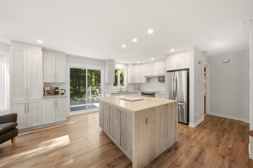 Cuisine - 79 Rue De La Sarre, Granby, QC - Indoor Photo Showing Kitchen