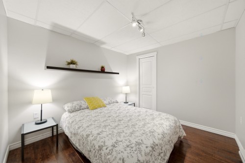 Bureau - 79 Rue De La Sarre, Granby, QC - Indoor Photo Showing Bedroom
