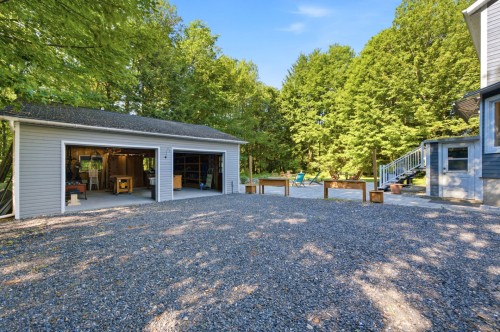 Garage - 79 Rue De La Sarre, Granby, QC - Outdoor