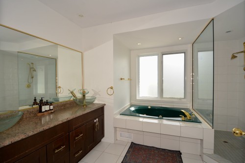 Salle de bains - 8800 Crois. Rouyn, Brossard, QC 