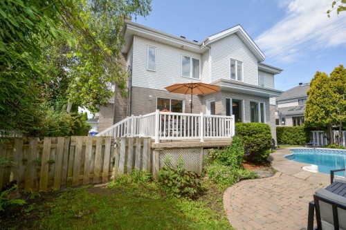 Cour - 8800 Crois. Rouyn, Brossard, QC 