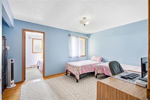 106 Woodydell Ave, Winnipeg, MB 