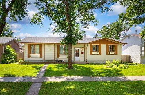 106 Woodydell Ave, Winnipeg, MB 