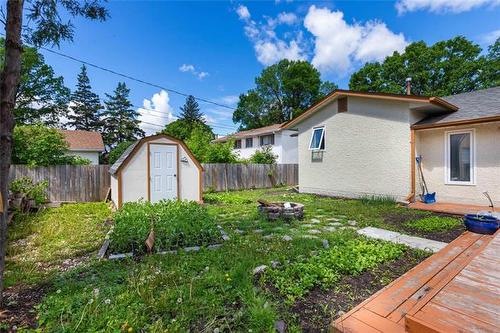106 Woodydell Ave, Winnipeg, MB 