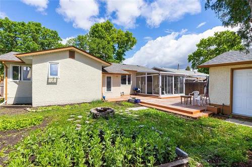 106 Woodydell Ave, Winnipeg, MB 