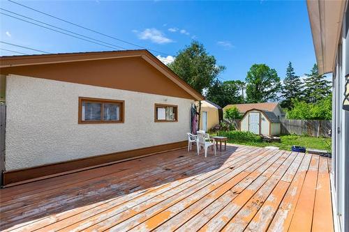 106 Woodydell Ave, Winnipeg, MB 