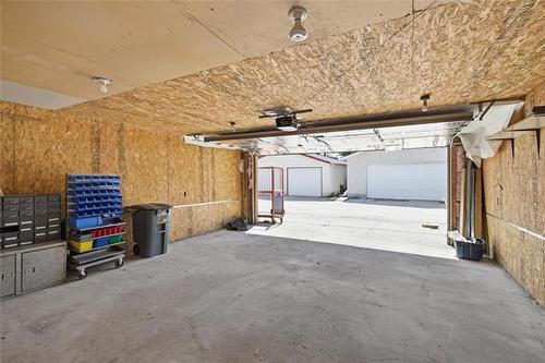106 Woodydell Ave, Winnipeg, MB 