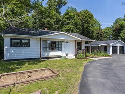 393 Park Street  Kentville, NS B4N 1M5