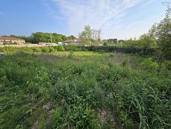 79 North Street Bridgewater, NS B4V 2V7