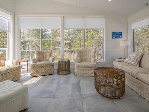 70 Seaside Drive, Louis Head, NS 