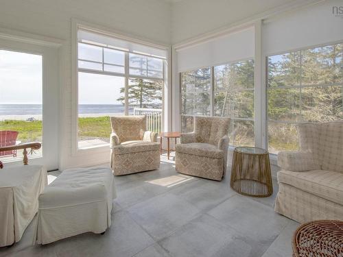 70 Seaside Drive, Louis Head, NS 