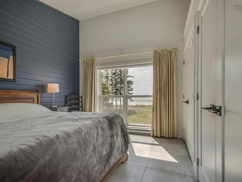 70 Seaside Drive, Louis Head, NS 