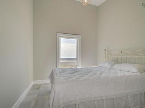 70 Seaside Drive, Louis Head, NS 