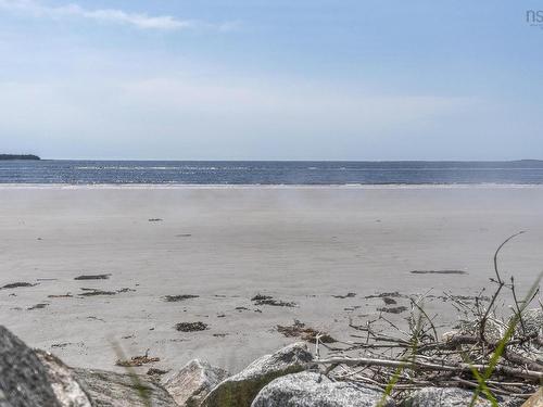 70 Seaside Drive, Louis Head, NS 