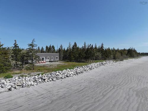 70 Seaside Drive, Louis Head, NS 
