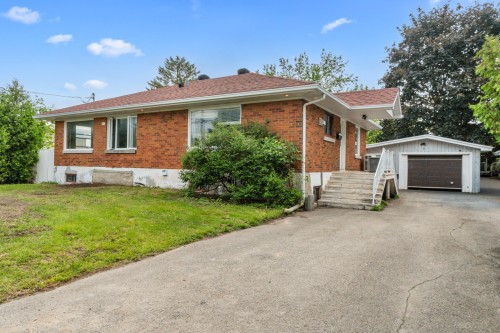 1275 Ch. St-Henri  Mascouche, QC J7K 2N3