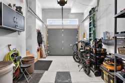 Garage - 