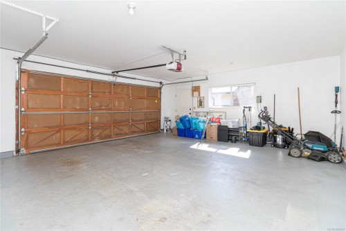 763 Viaduct Ave East, Saanich, BC 