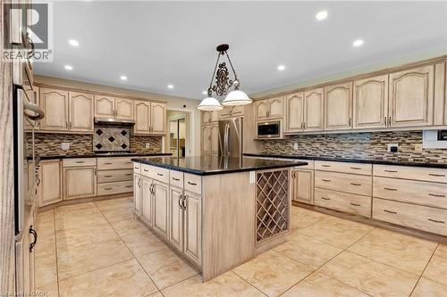 11 Highgrove Court, Cambridge, ON 