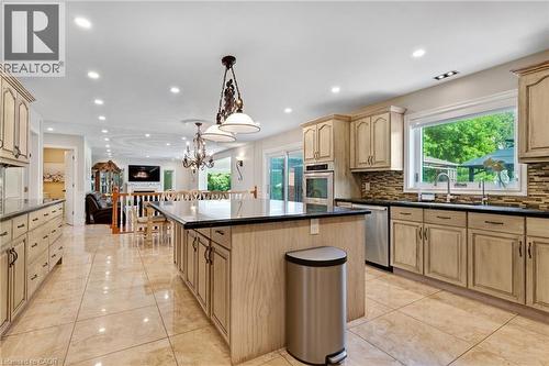11 Highgrove Court, Cambridge, ON 