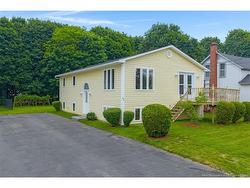 39 Cedar AVE Sussex, NB E4E 1K6