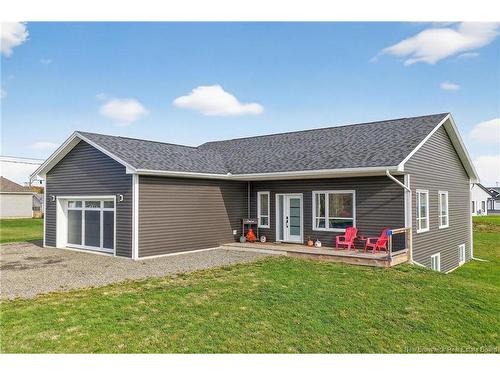 11 Riverside Dr, Petitcodiac, NB 